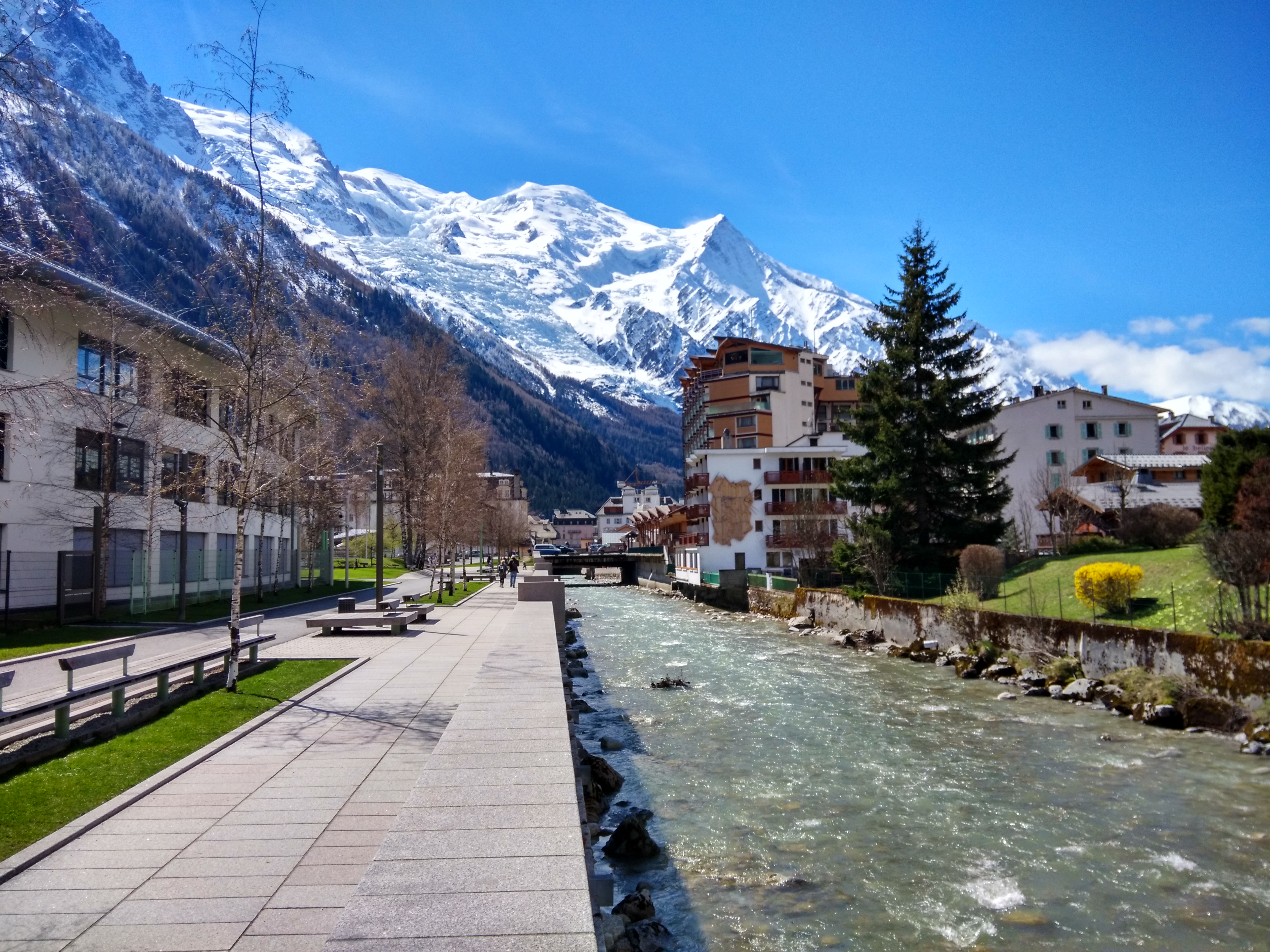 Шамоні навесні